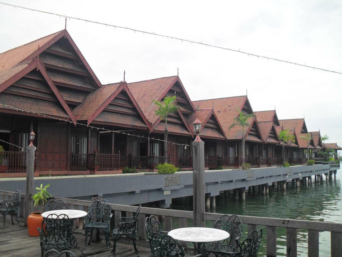 Hotel Pantai Gapura 马卡萨 外观 照片