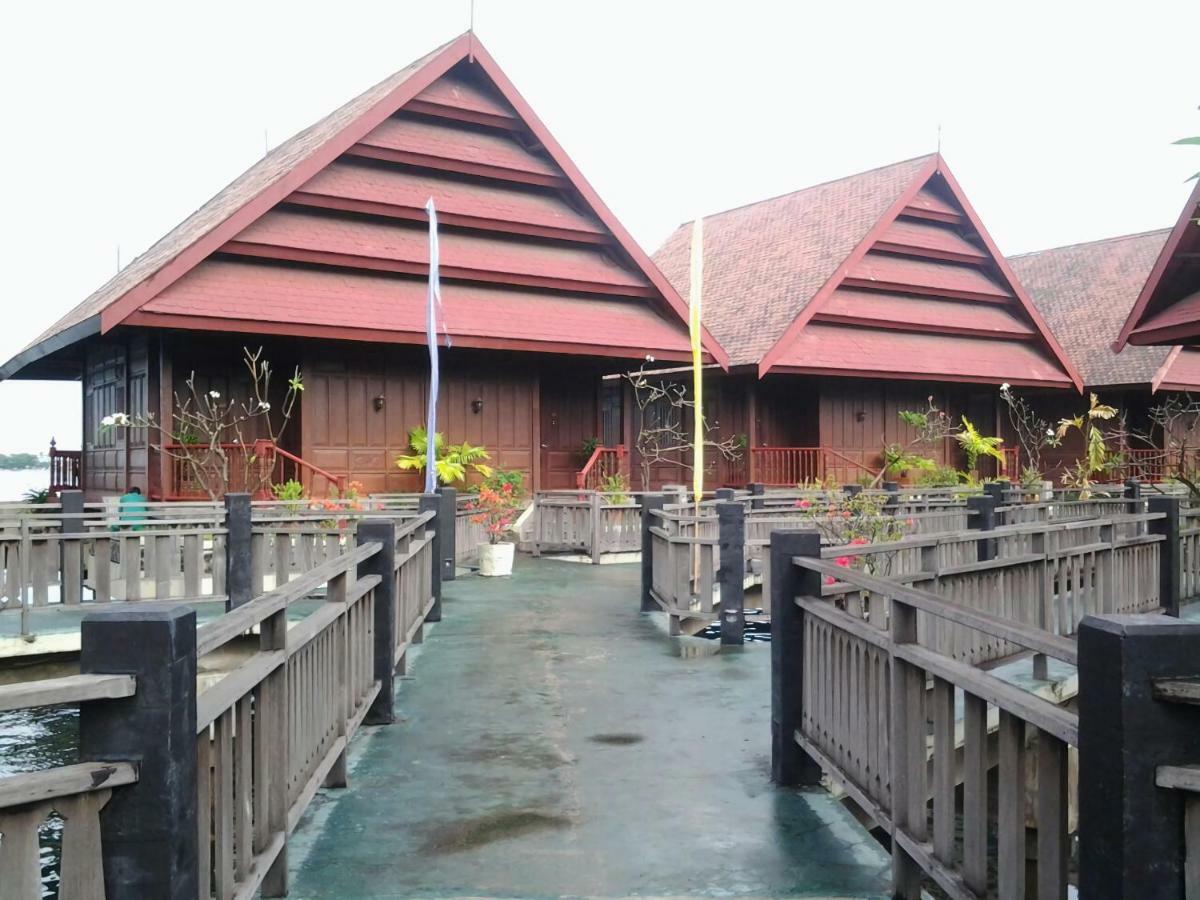 Hotel Pantai Gapura 马卡萨 外观 照片